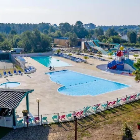 Camping Mh 538 Equipe Et Confort 2ch 1sdb Dans 4 Etoiles Saint-Julien-en-Born
