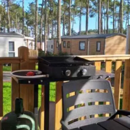 Mh 538 Equipe Et Confort 2ch 1sdb Dans 4 Etoiles Campsite Saint-Julien-en-Born